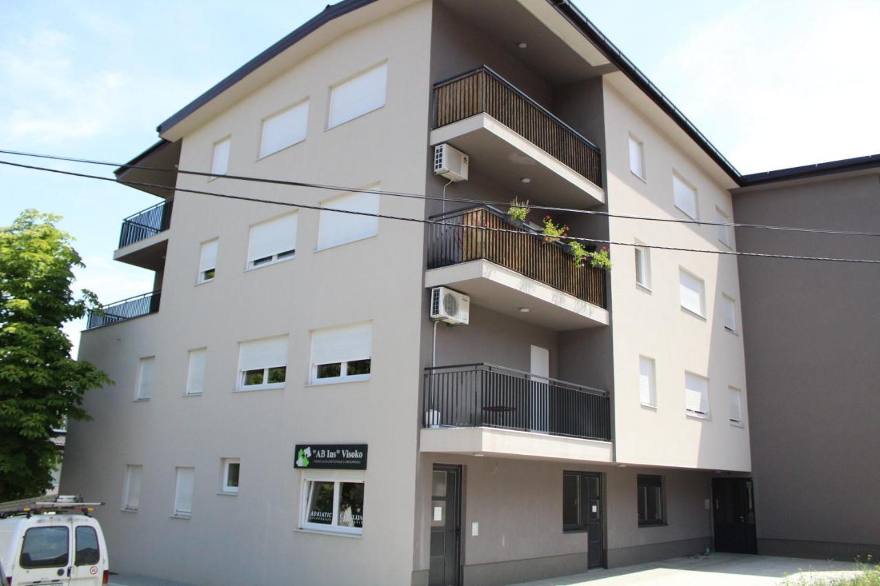 Vip Apartment Високо Экстерьер фото